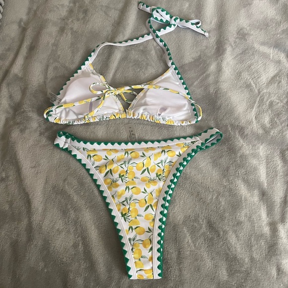 Bikini set - Picture 2 of 3